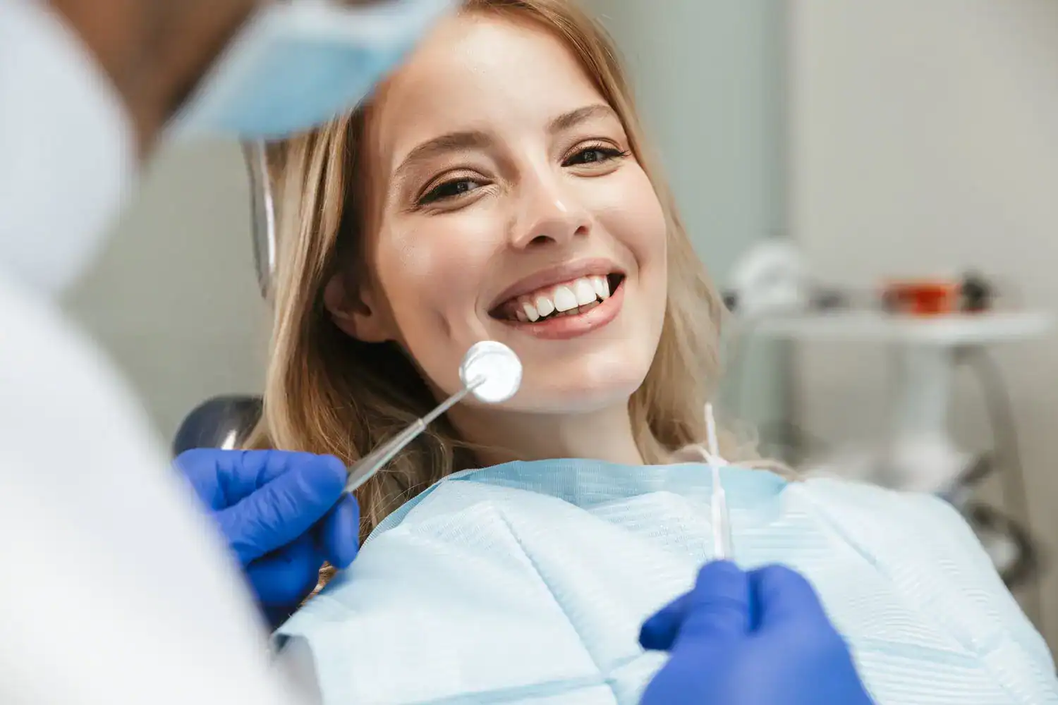 Dental fillings in Oxnard and Santa Paula. Tooth-colored composite fillings for adults and children. Fast, comfortable cavity treatment at three locations