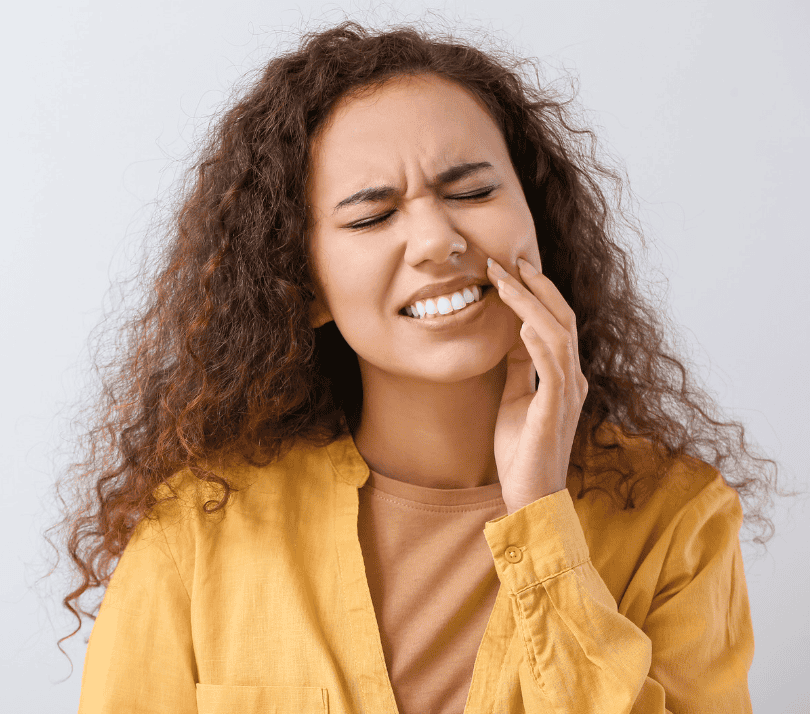 Emergency dentist in Oxnard and Santa Paula. Same-day appointments for toothaches, broken teeth, knocked-out teeth, and dental infections.